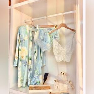 SHEIN Floral Lace Robe Set - White and Blue, Size S
